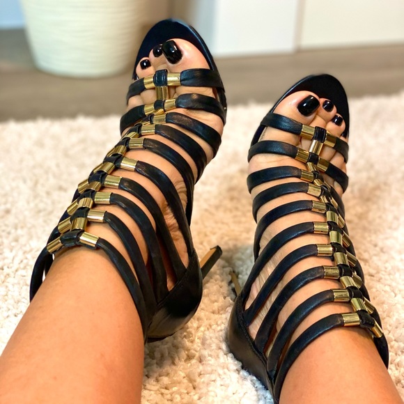 Vince Camuto heels - Picture 10 of 10